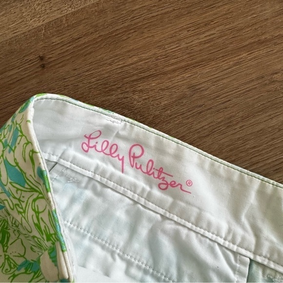 Lily Pulitzer The Chipper Shorts Green Blue White Floral Animal Print Size 2 - Picture 8 of 9